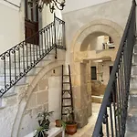 Tolomei House Holidays Sea View