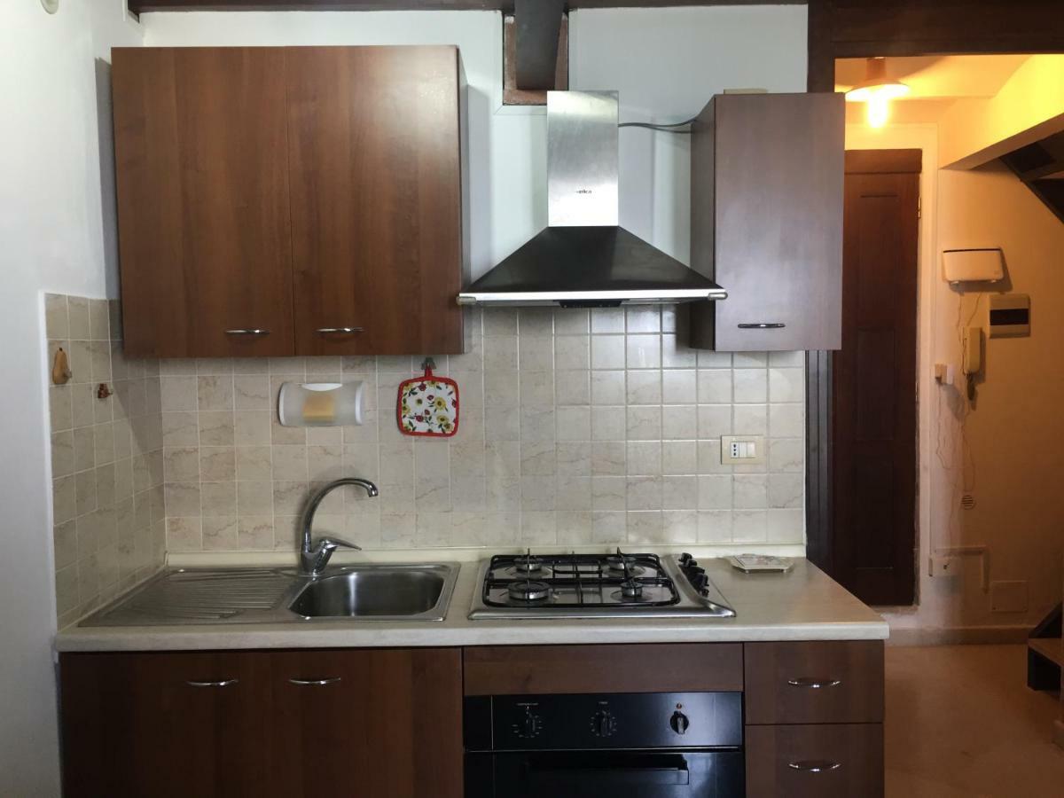 Tolomei House Holidays Sea View *